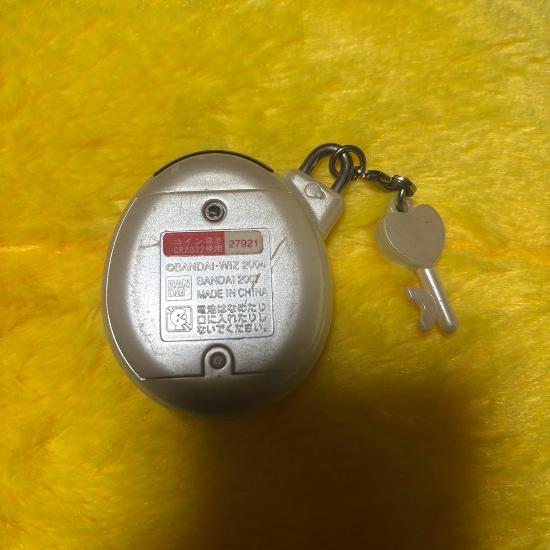 いぇー! ふぁみりーイロイロ! たまごっち プラス　ふぁみたま ユニクロコラボ