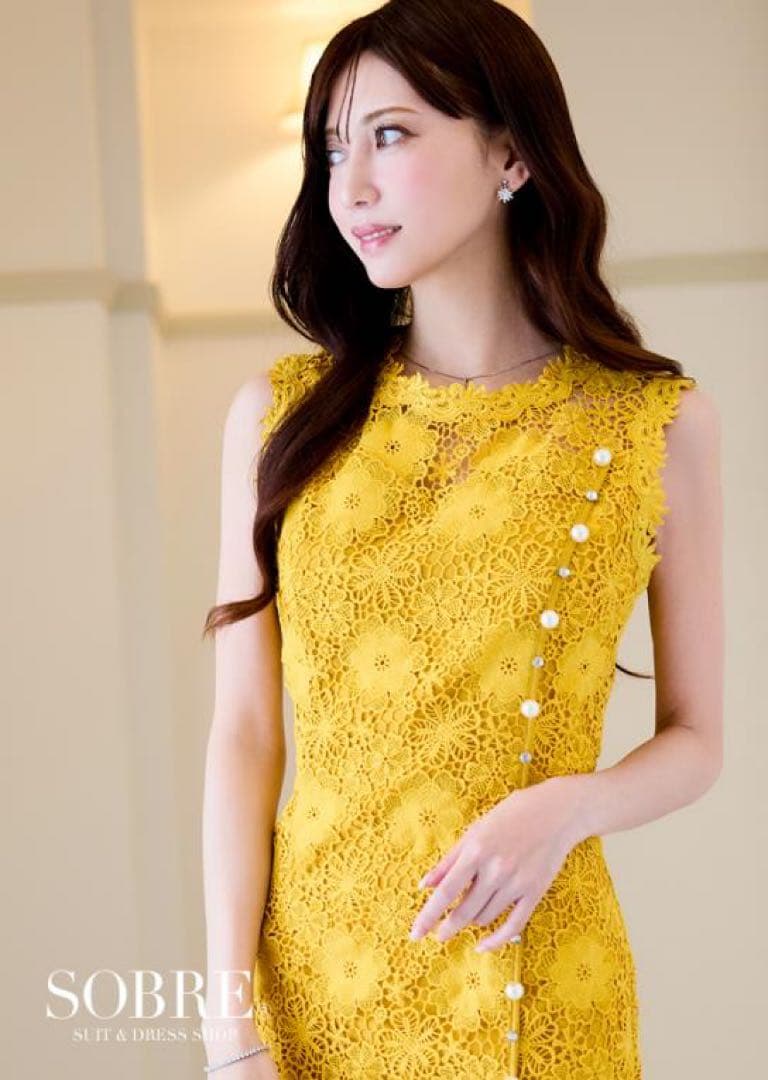 新品未使用　SOBRE イエローレースドレス パールボタン付き