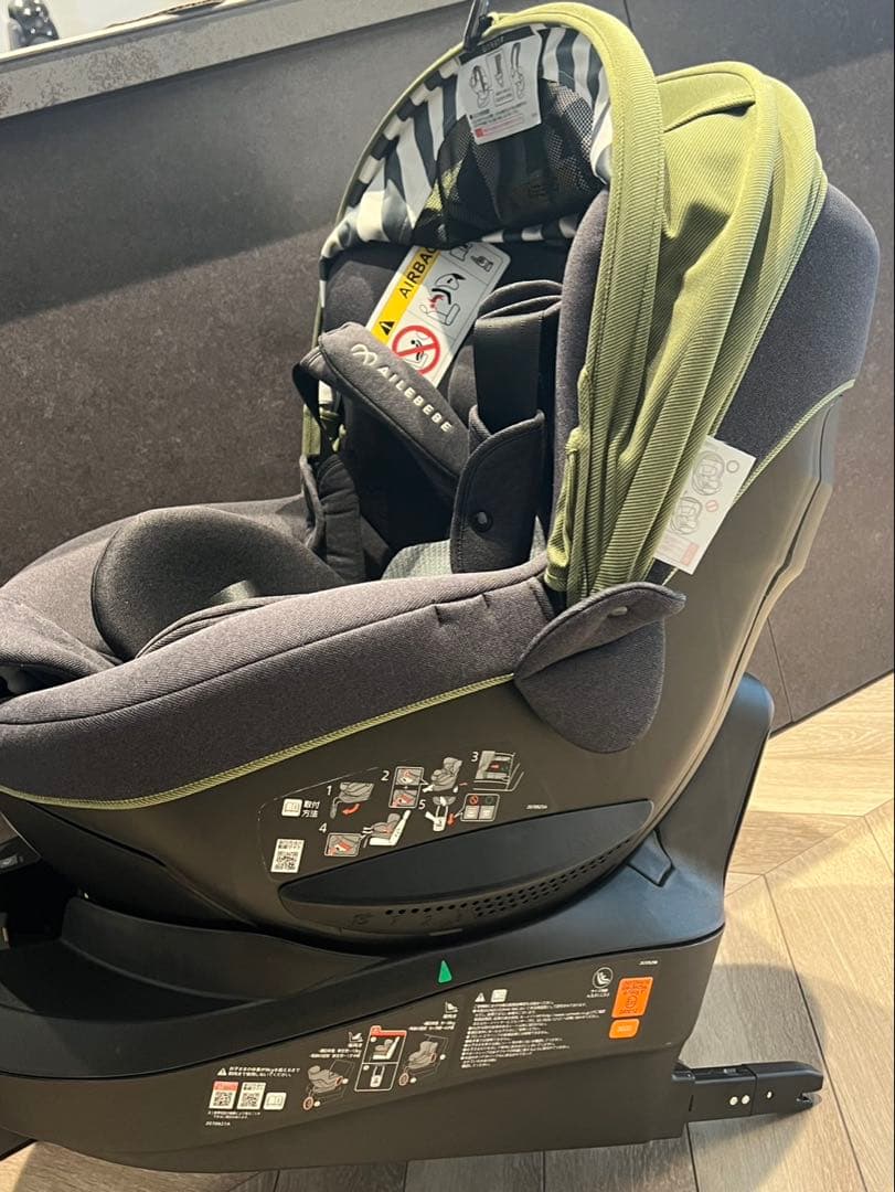 エールべべ　KURUTTO 5Oui クルット 5ウィ　チャイルドシート