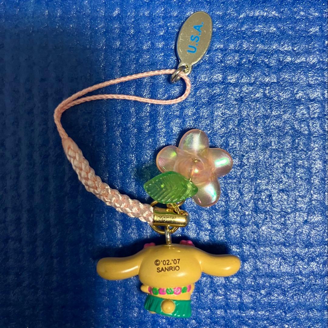 ハワイ限定サンリオ シナモロール シナモン モカ ハイビスカス　ストラップ