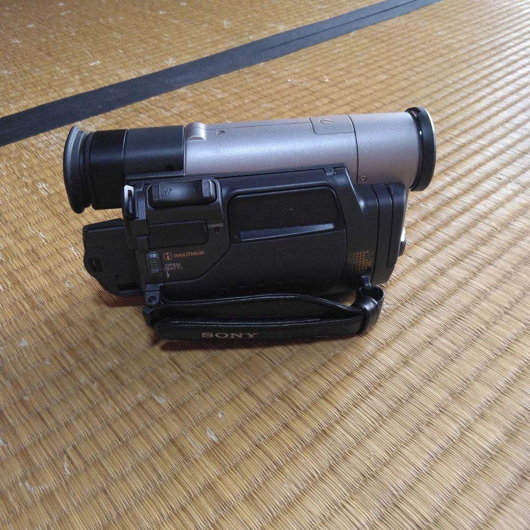 SONY ビデオカメラレコーダー ハンディカム video8 CCD-TR555