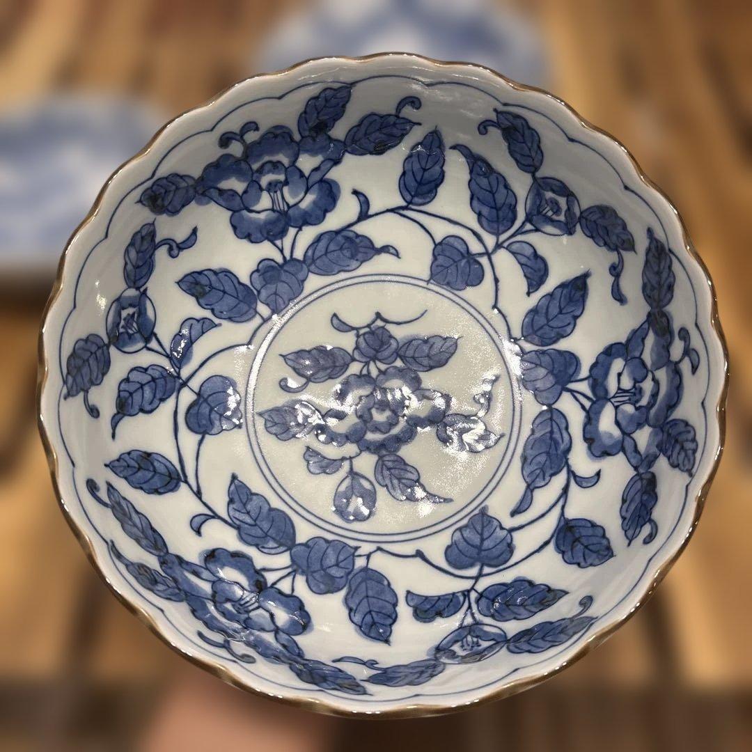 美品】花柄の青白い陶器皿 3個セット - メルカリ