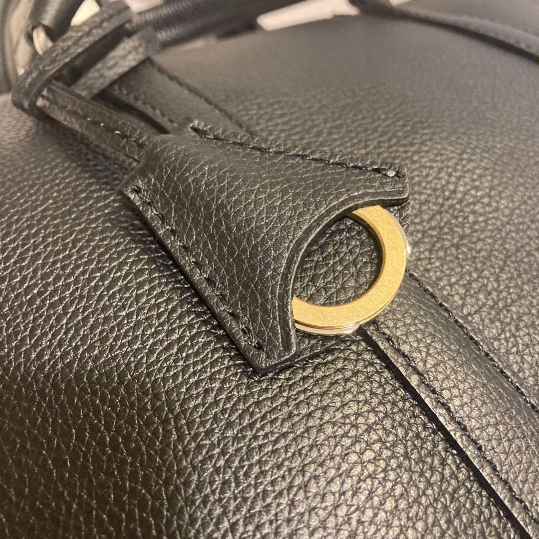 新品未使用　アニアリ　aniary シンプルブリーフケース　ビジネスバッグ　黒