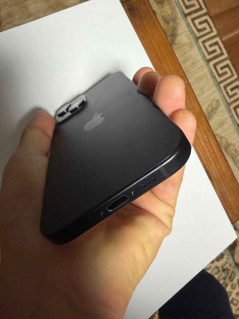 iPhone15 SIMフリー新品 （2025年11月21日本体交換済み