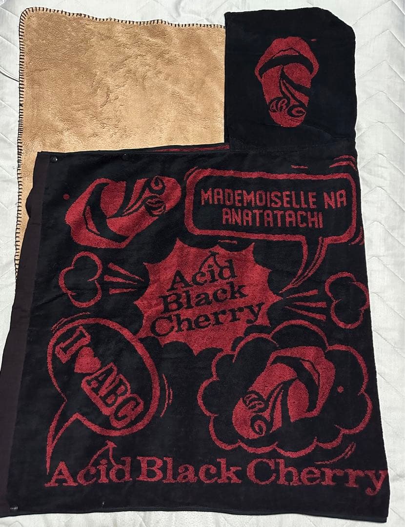 Acid Black Cherry FC限定フード付きタオル