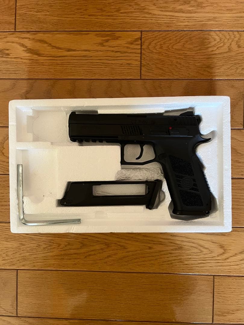 carbon8 CZ-P09 CO2ガスブローバック カーボネイト製