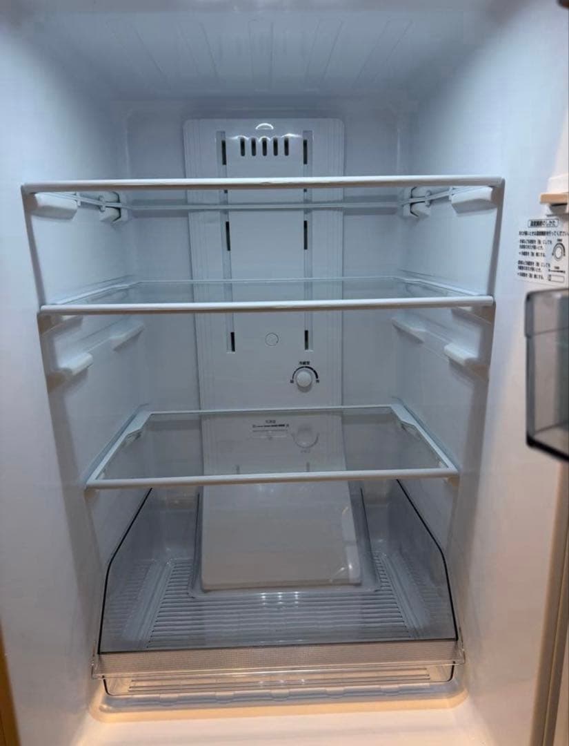 ほぼ未使用　TOSHIBA 東芝　冷蔵庫 GR-V15BS ホワイト 153L