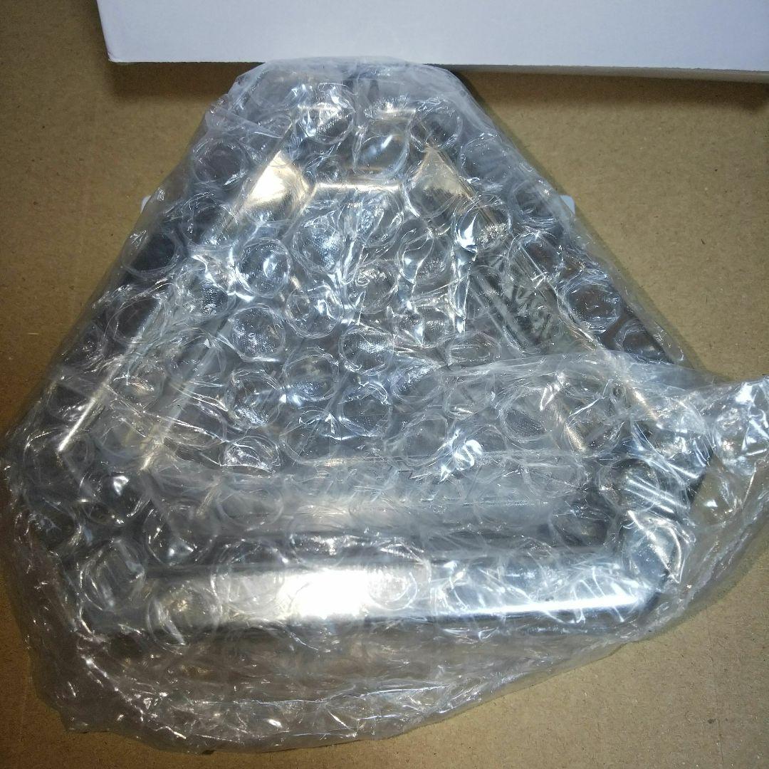 Palace 灰皿 TRI-FERG ASH TRAY SILVER - メルカリ