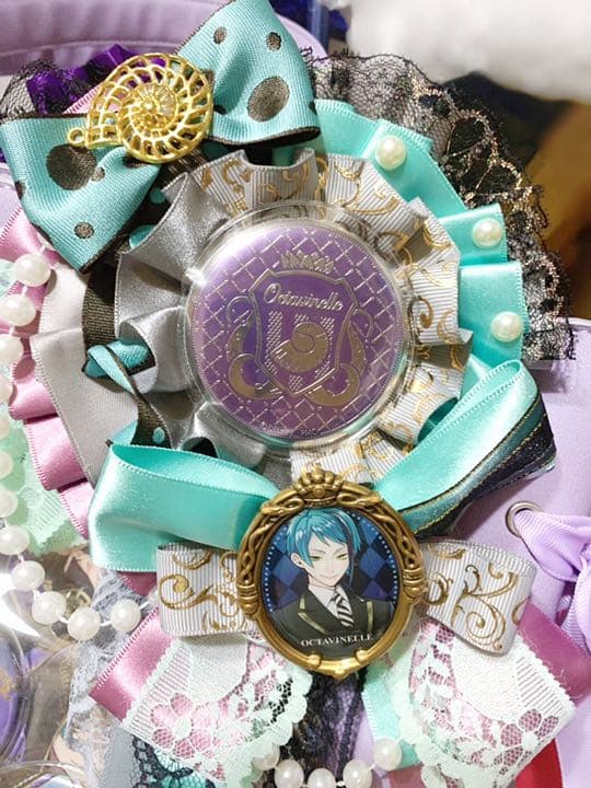 ツイステ ジェイド リーチ 缶バッジ 痛バッグ グッズ まとめ売り