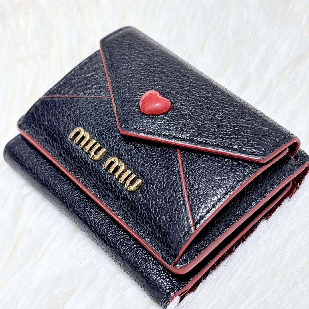 極美品✨ミュウミュウ ラブレター マドラス ハート 三つ折り財布 ブラック 黒