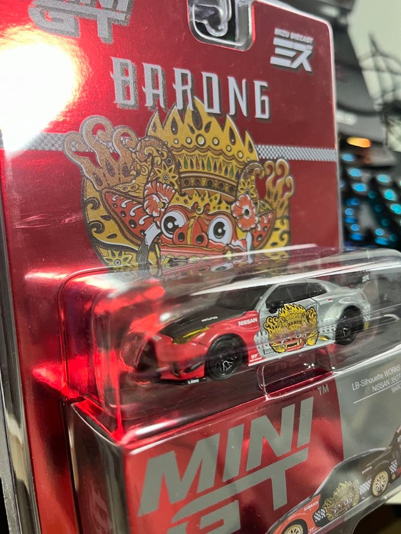 Minigt ミニGT リバティーウォーク　LBWK r35 GTR チェイス