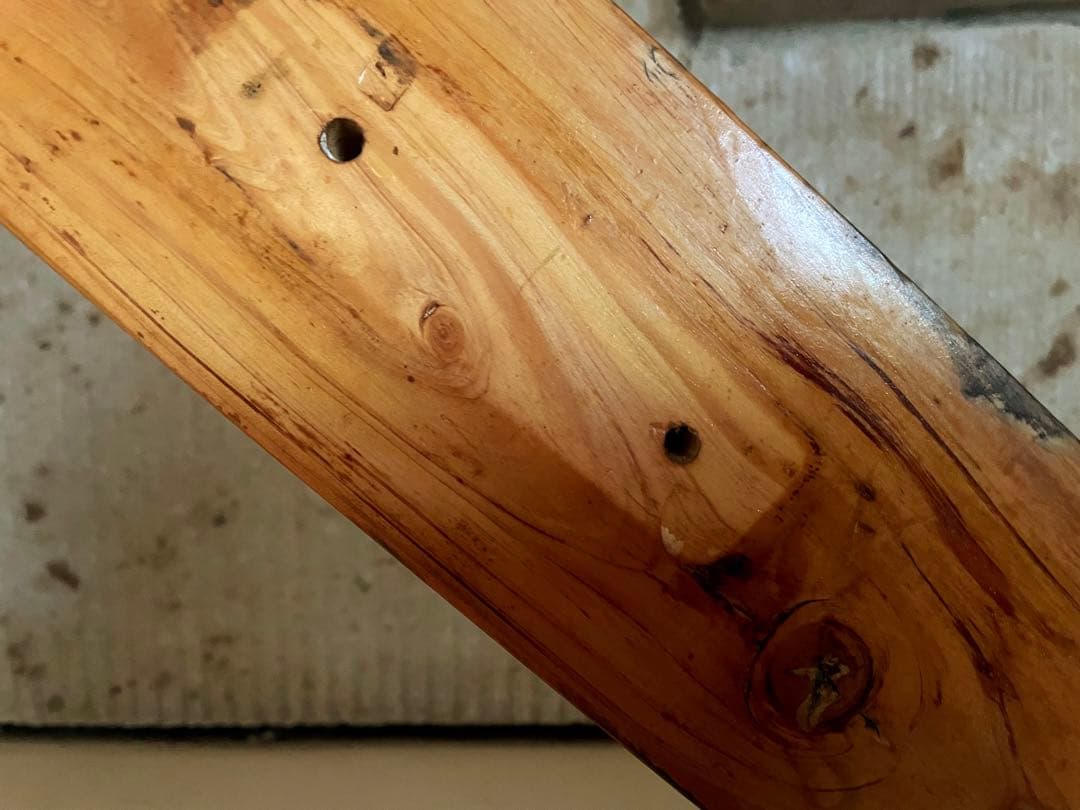 船の舵・小型船・実際に使われていた存在感・損傷ナシ／展示