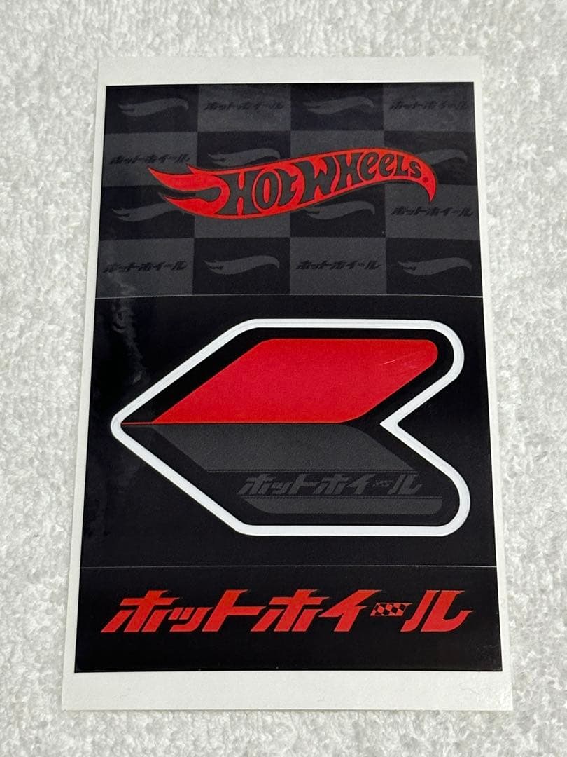 ホットウィール 1972 SKYLINE HT 2000GTR 左向き