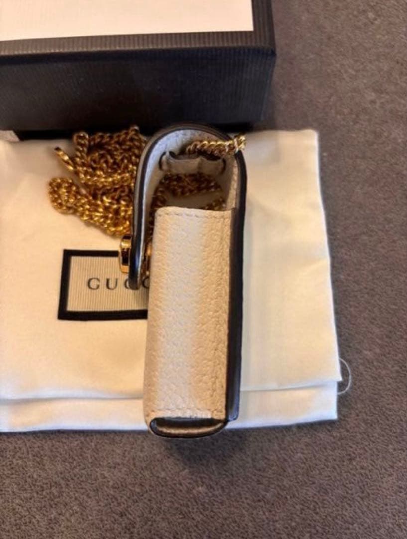 グッチ　リップケース　ストラップ