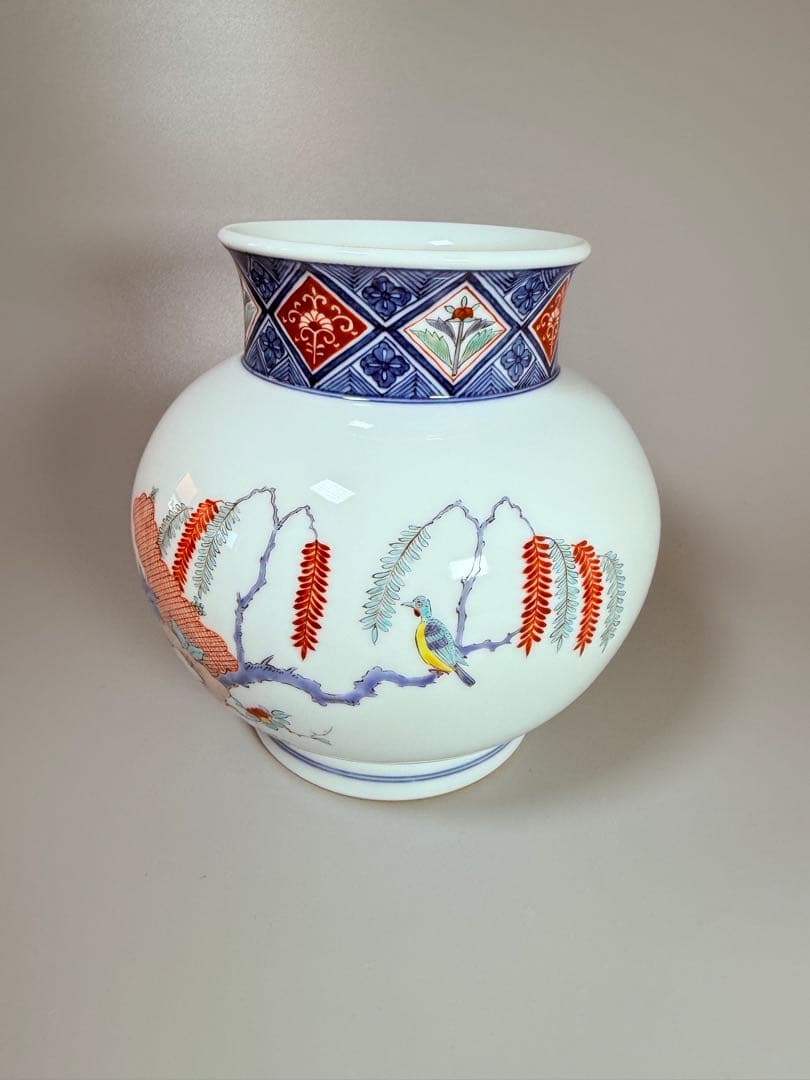 十一代酒井田柿右衛門 渦福 錦花鳥図花瓶 共箱