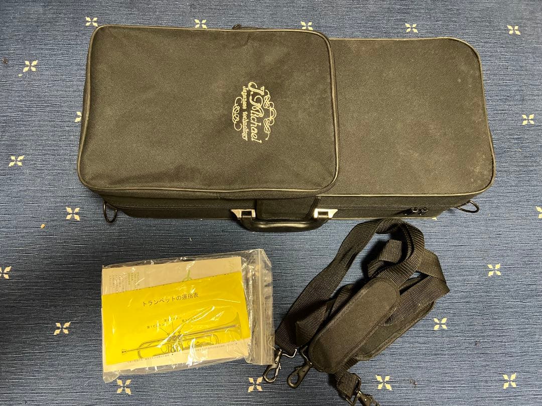 NAONAOさん専用　トランペットC管　ジェイマイケル　マウスピース、ケース付き