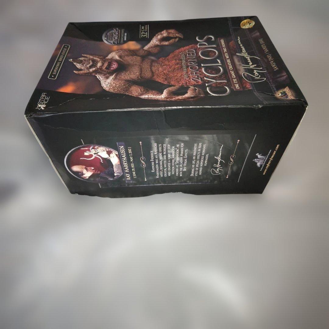 スターエーストイズ　サイクロプス　ソフビスタチュー　未開封　現状品