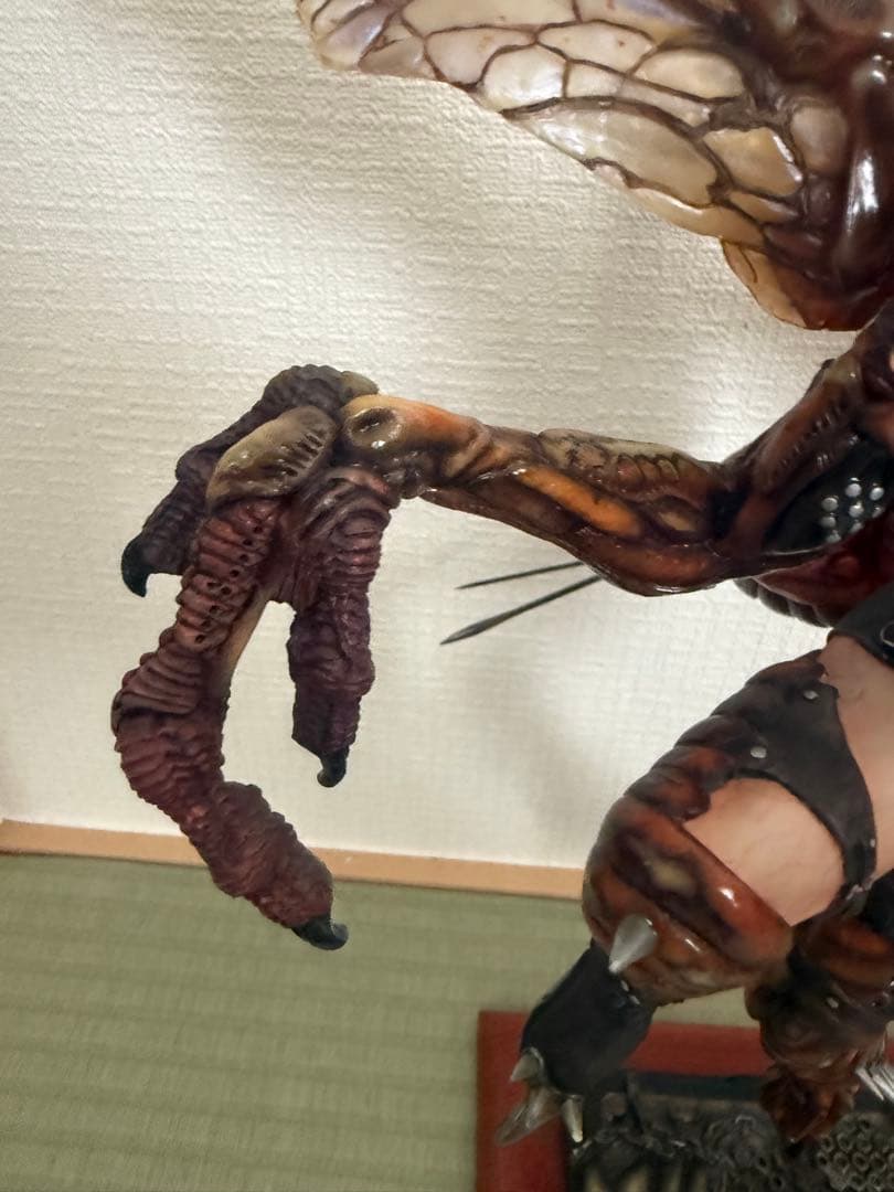 フィギュア Raped!! Woman Beeフューチャーモデルズ 完成品