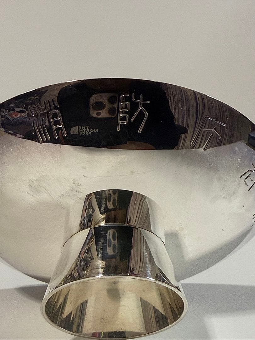 銀製 花モチーフ ブローチ銀皿 68、5g