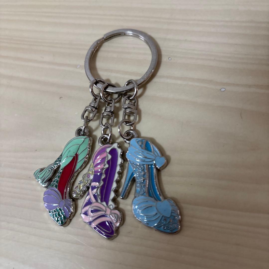ディズニープリンセス 靴 ヒール キーホルダー キーチェーン 海外