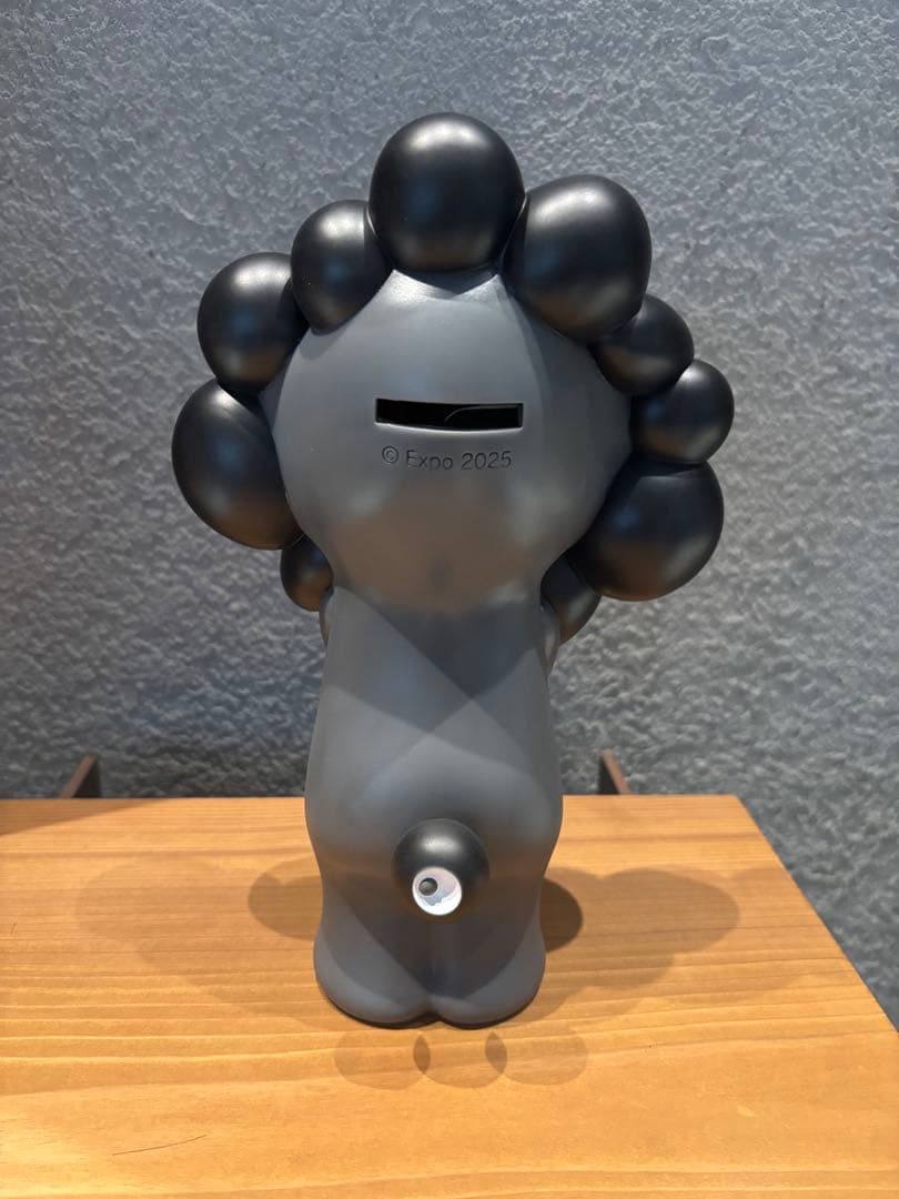 ミャクミャク ソフビ 貯金箱 ブラック モノクロ 新品 EXPO2025 万博