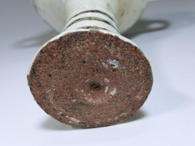 盃□変わった形の白釉高台杯 変鉢 盃洗 祭具 酒杯 置物