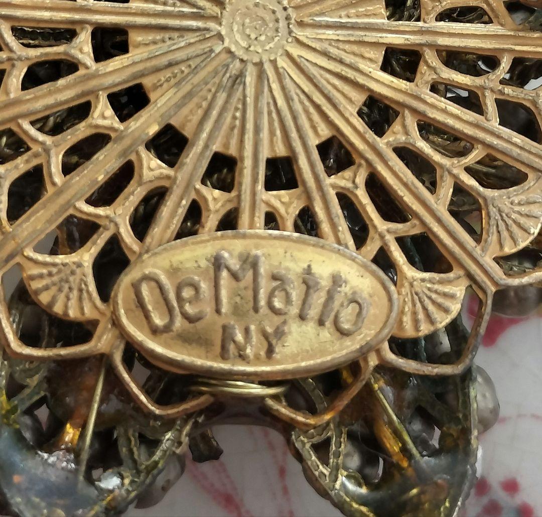 De Marioゴールドパール アンバー色ラインストーン 薔薇の蕾ブローチ