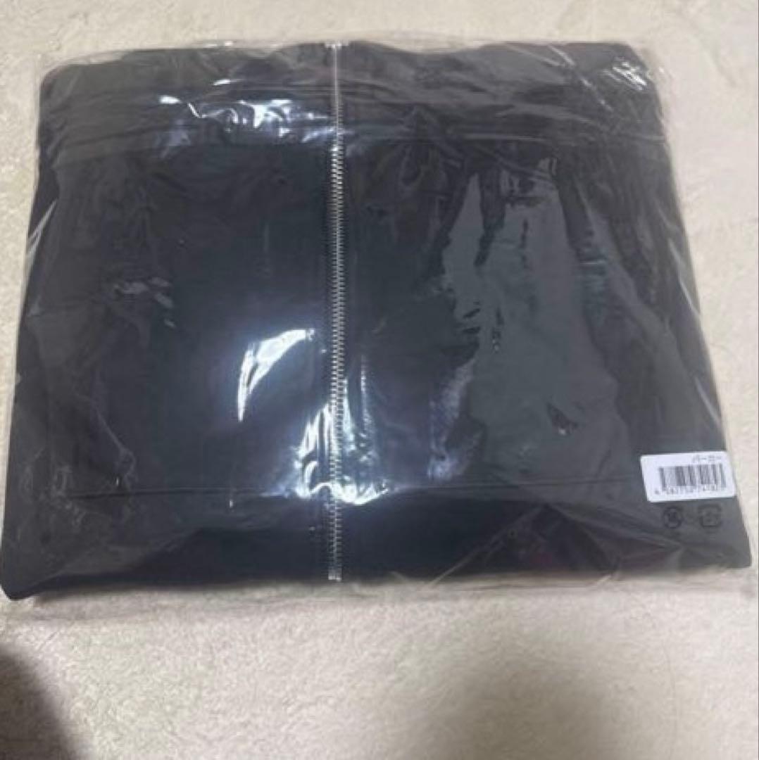 新品未開封 MILESixTONESパーカー 2026 SixTONES - メルカリ