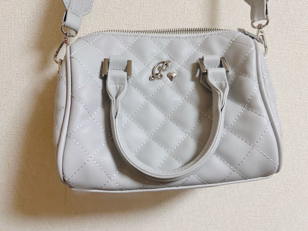 pium ハートポーチ付きキルティングボストンバッグ