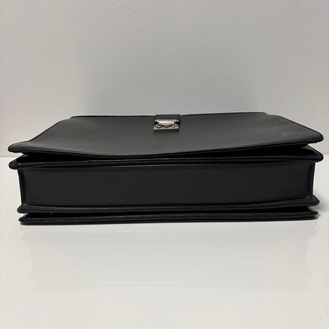 ルイヴィトン タイガ 書類カバン ブリーフケース アルドワーズ