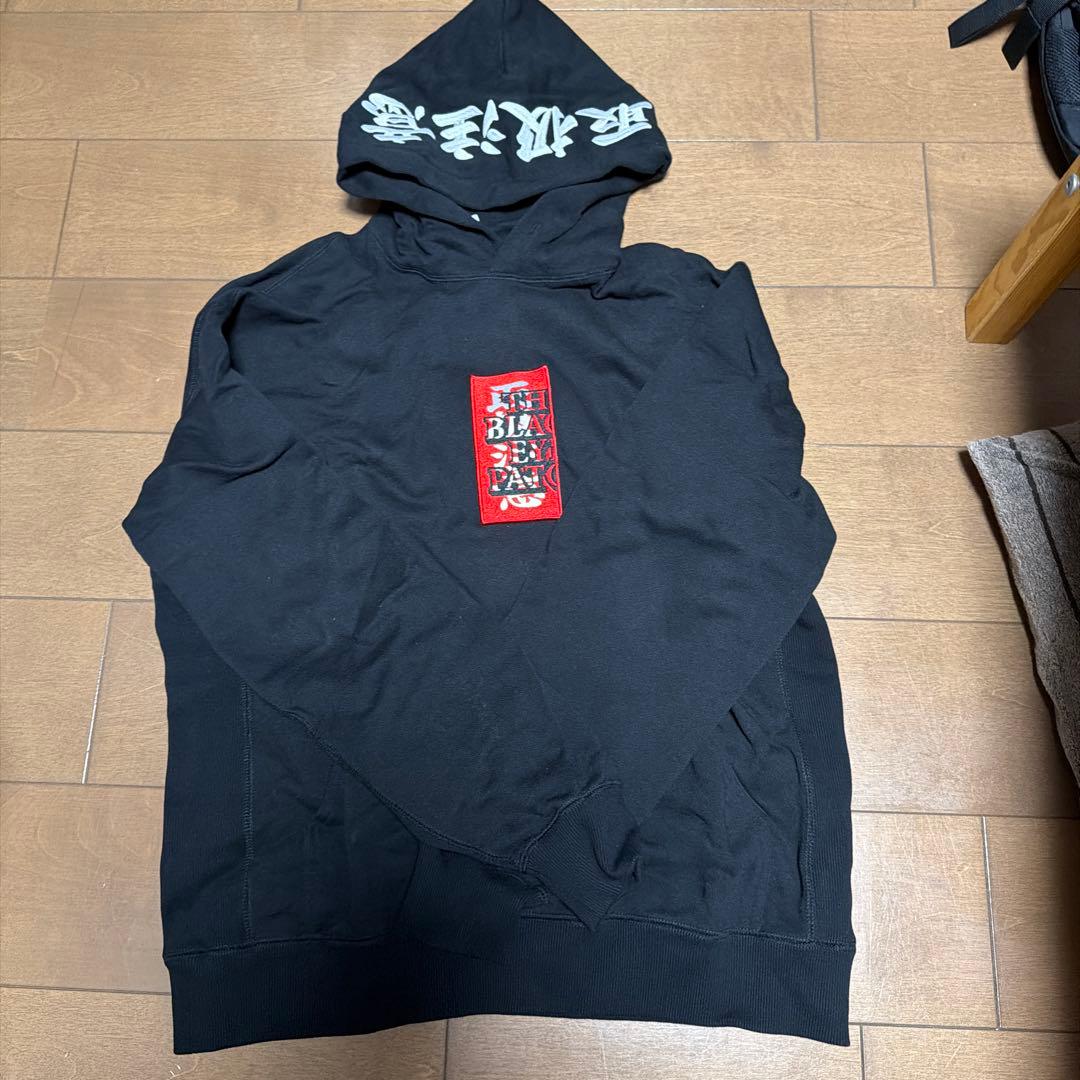 black eye patch スウェット