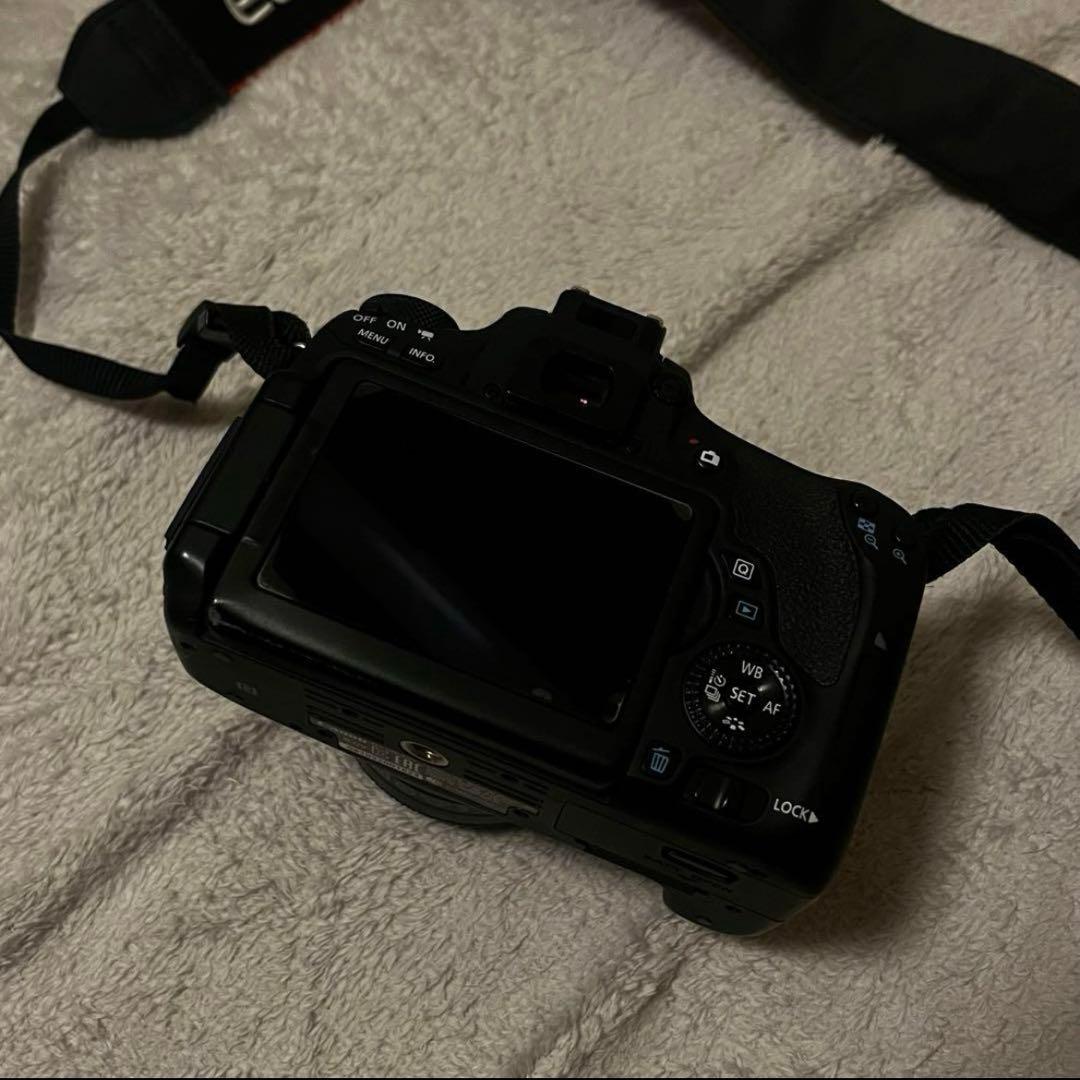 動作確認済み】EOS 8000D / Canonバッテリー・ストラップ付き