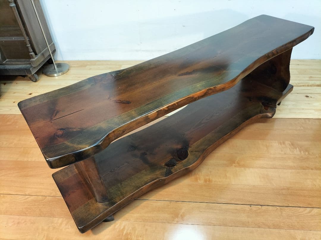 松の木 耳付き一枚板 テーブル テレビ台 1台限り》耳付きテーブル（天