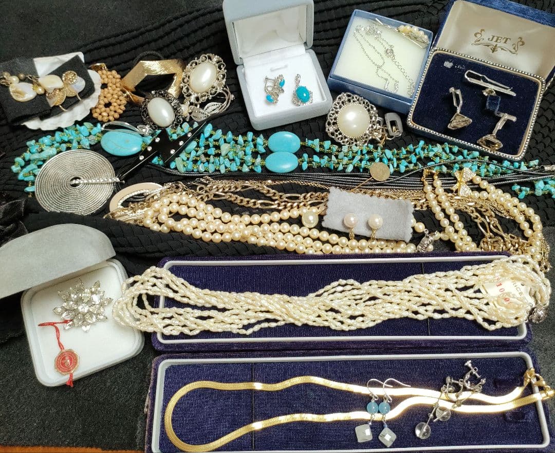 遺品整理アクセサリーネックレス