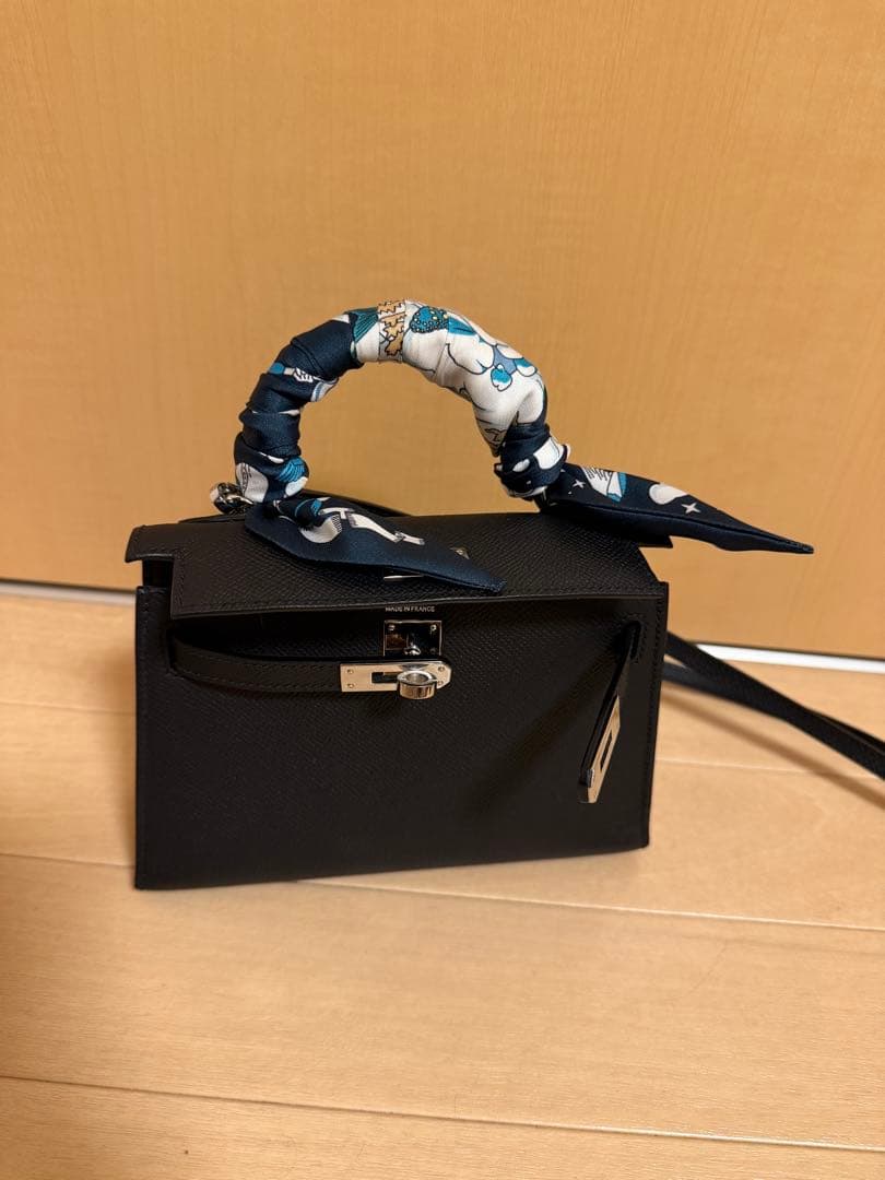 本革 斜めがけバッグ