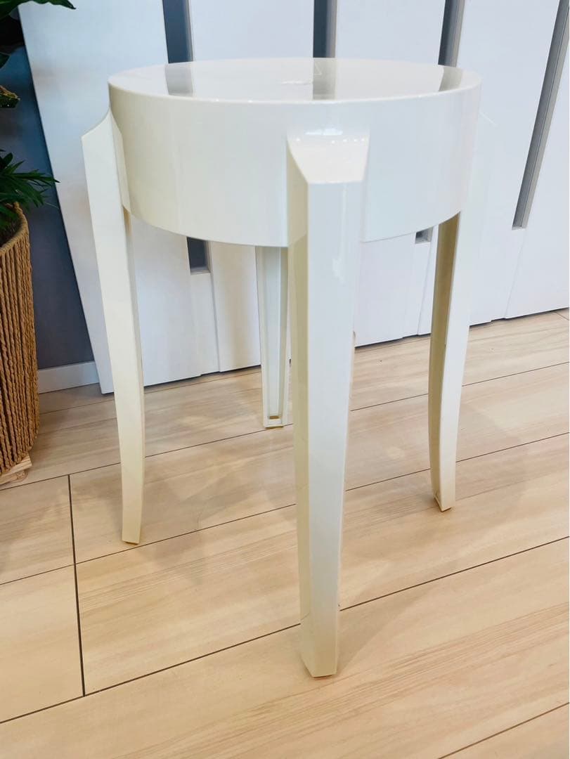 送料無料　Kartell カルテル チャールズゴーストロー ホワイト スツール