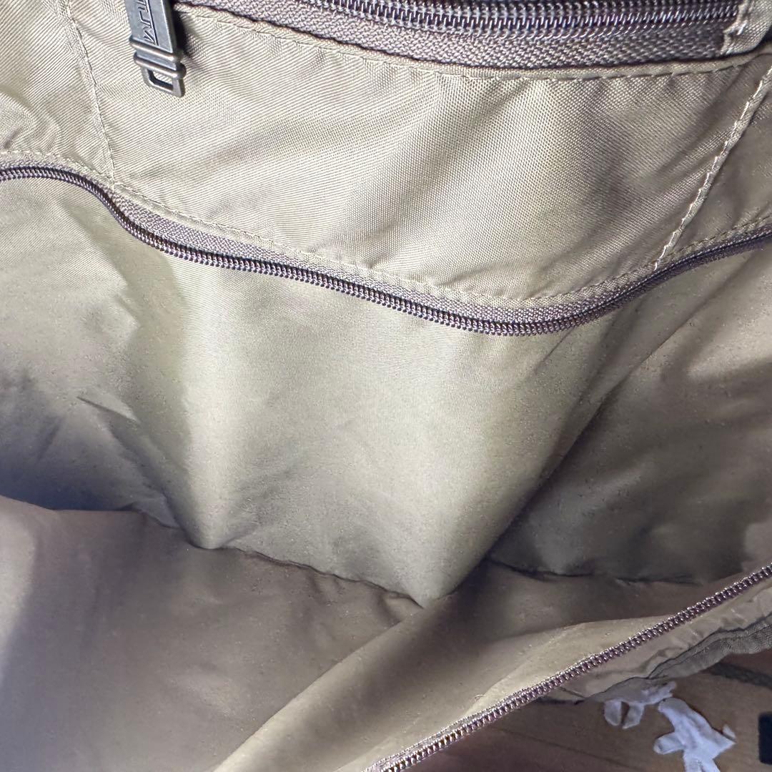 TUMIガーメントバッグ オリーブグリーン TUMI ガーメントバッグ