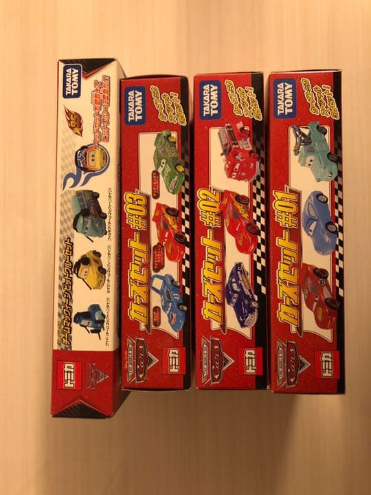 トミカ カーズセット チームマックィーンとピットクルーセット 4点