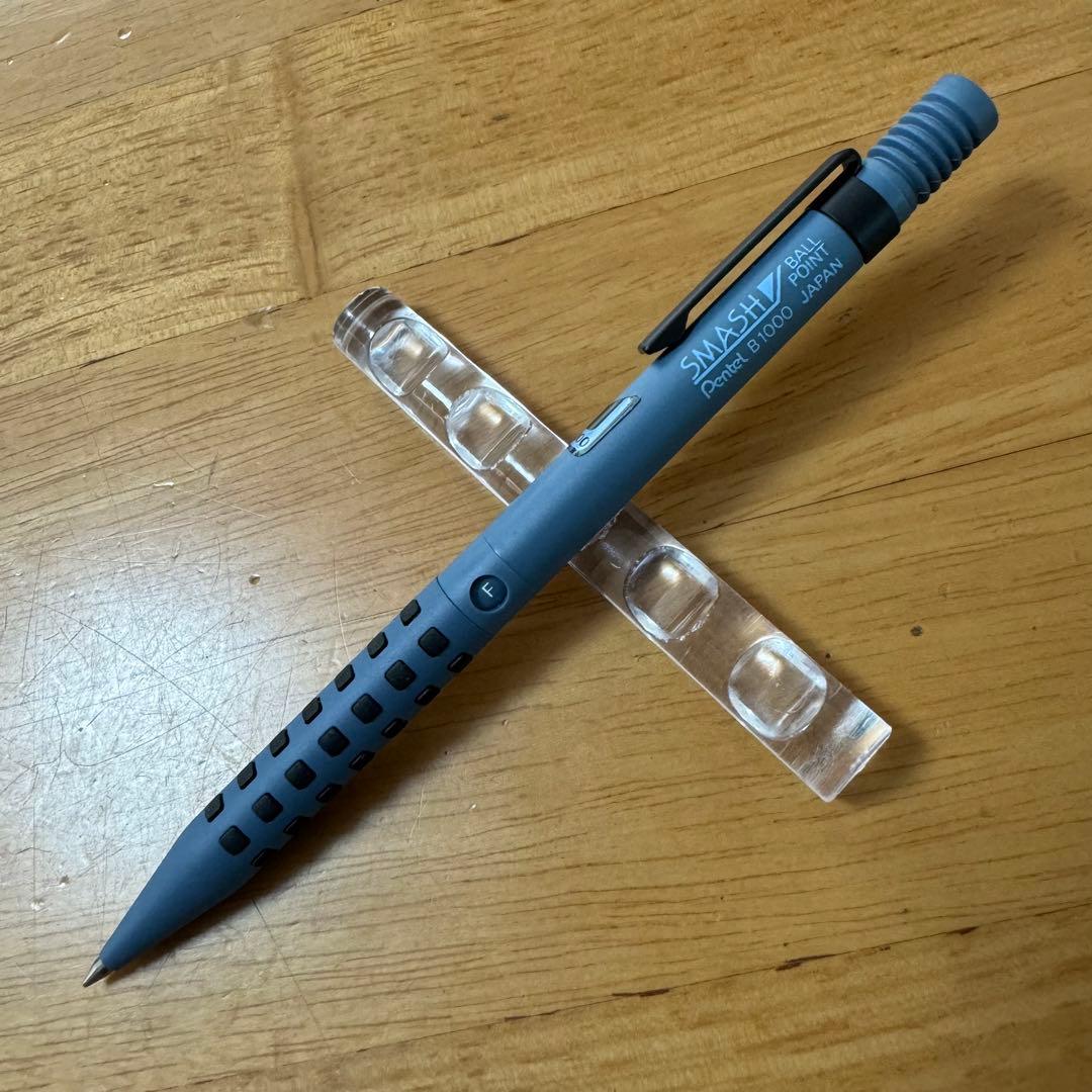 新品 廃盤 Pentel ぺんてる スマッシュ ボールペン B1000 灰青 - メルカリ