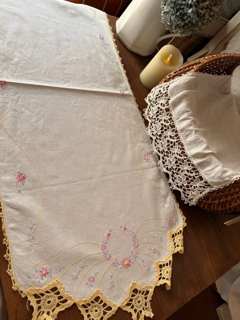 フランスアンティークஐ⋆*オレンジレースに優しい花柄刺繍クロスஐ