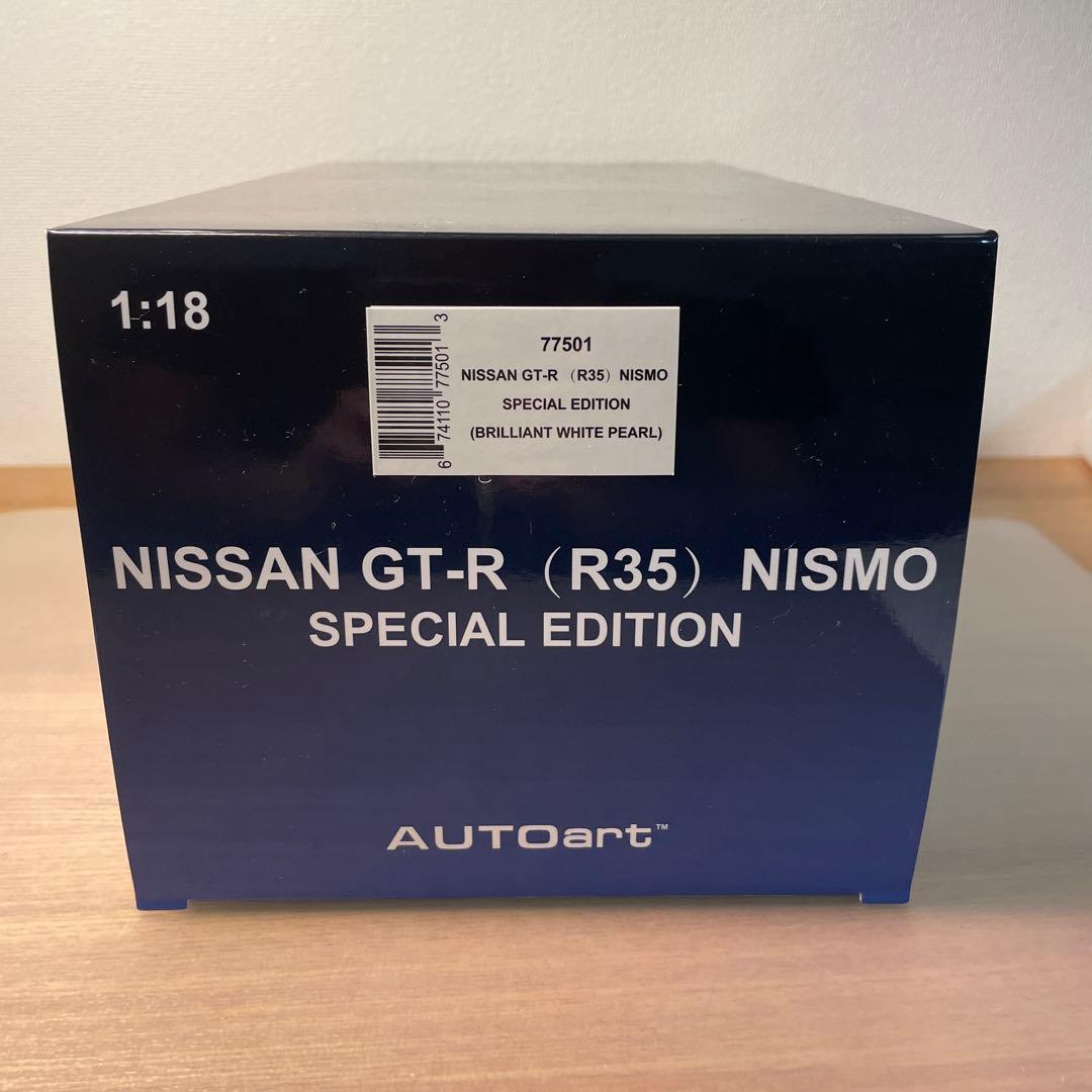 オートアートNissan GT-R nismo 1/18 ミニカー ホワイト
