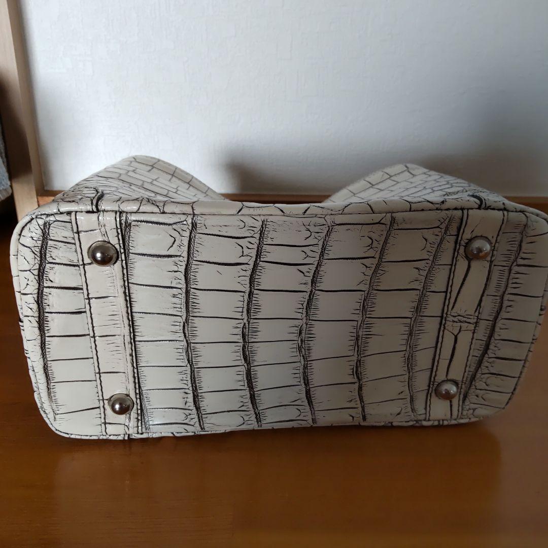 日本製・本革 クロコダイル・2way・ハンドバッグ・バニラ・目地染