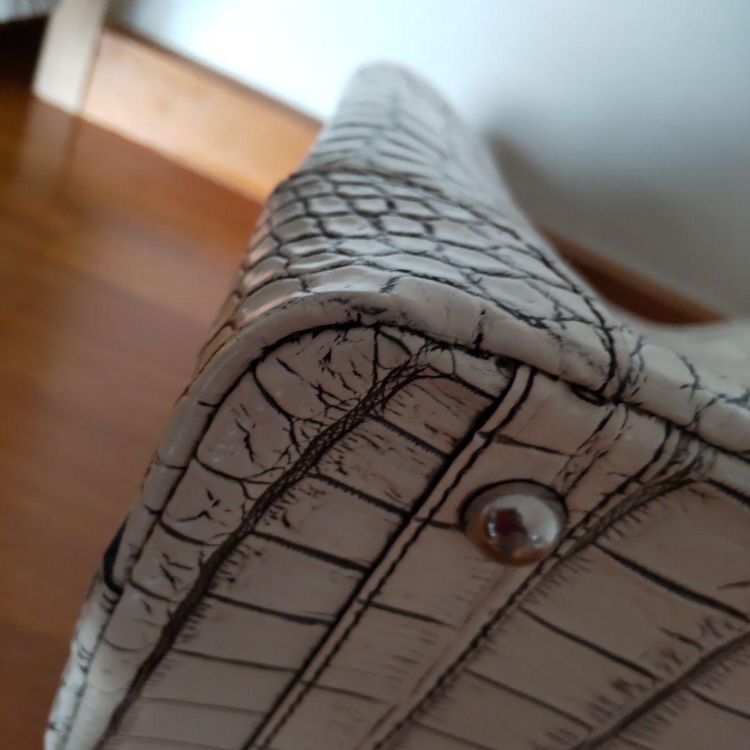 日本製・本革 クロコダイル・2way・ハンドバッグ・バニラ・目地染