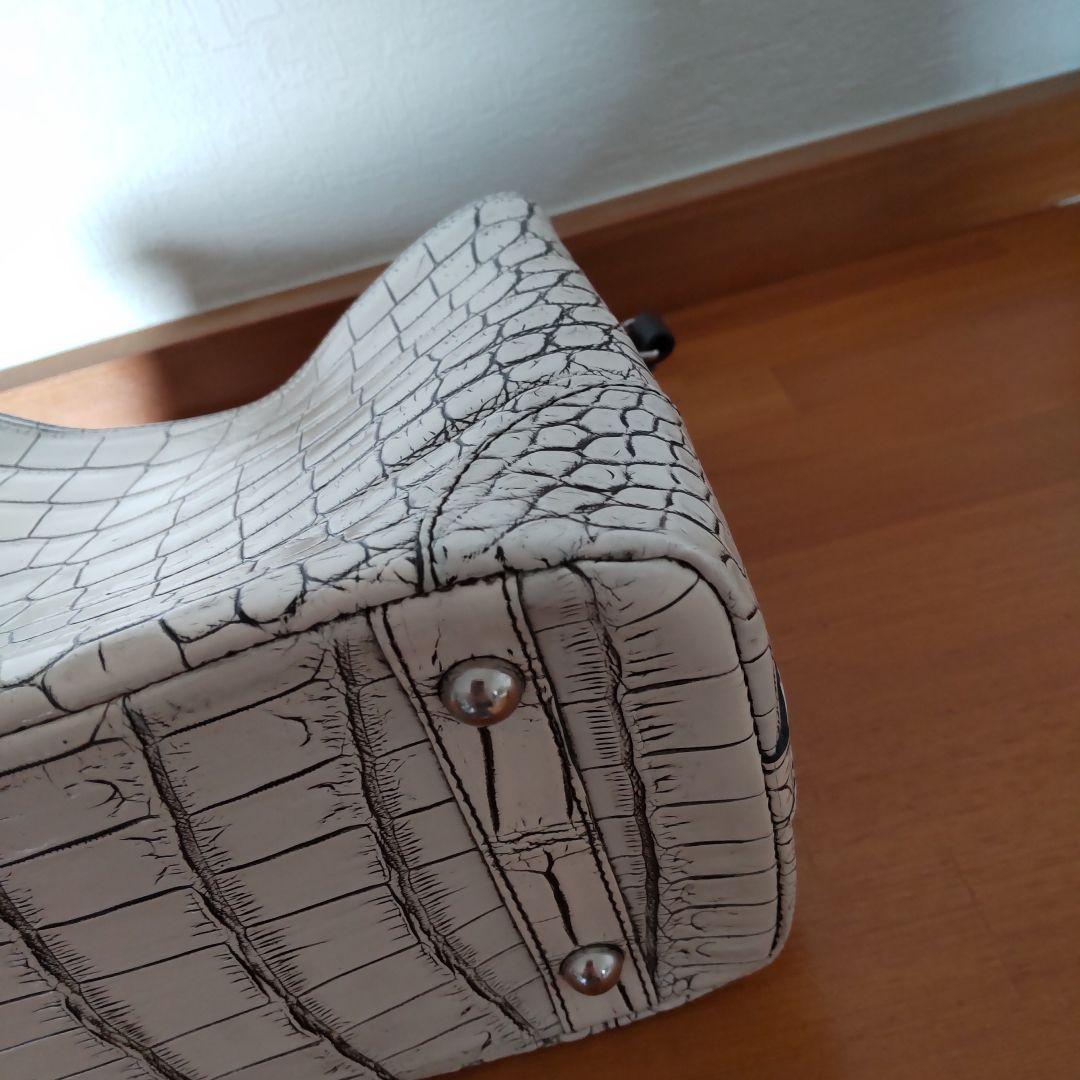 日本製・本革 クロコダイル・2way・ハンドバッグ・バニラ・目地染