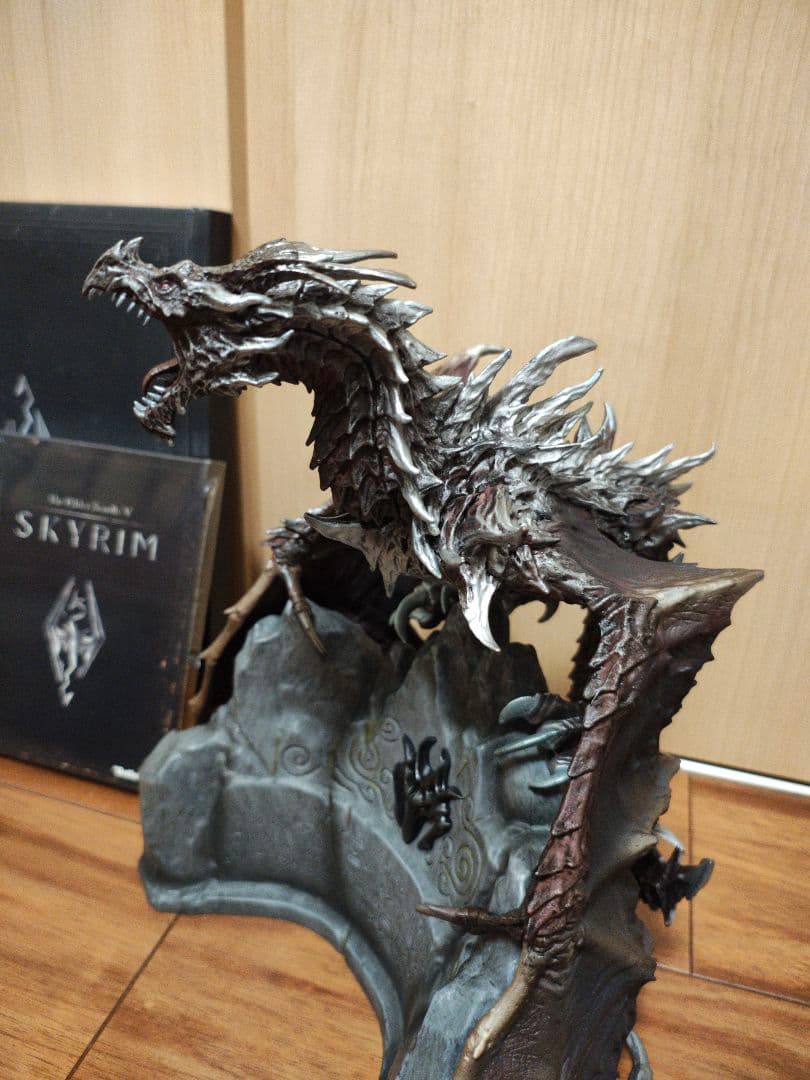 アルドゥイン フィギュア　コレクターズエディション　Skyrim