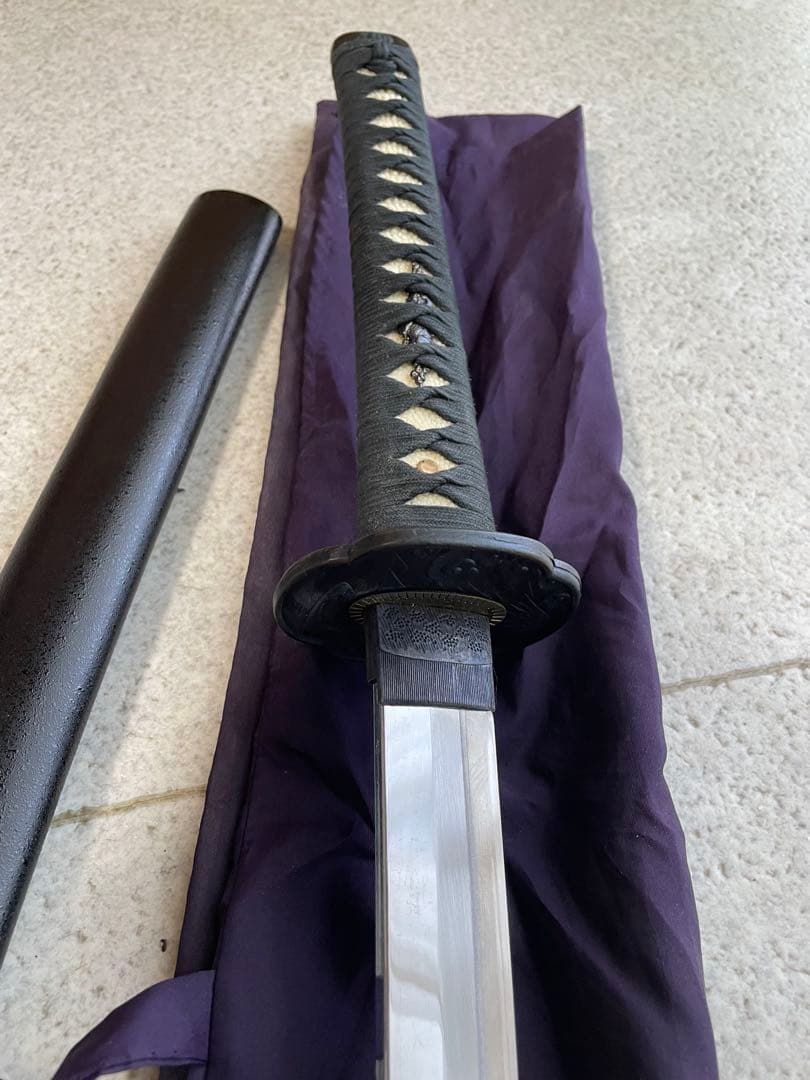 居合い練習刀 黒石目鞘 本鮫柄 美術刀 模造刀