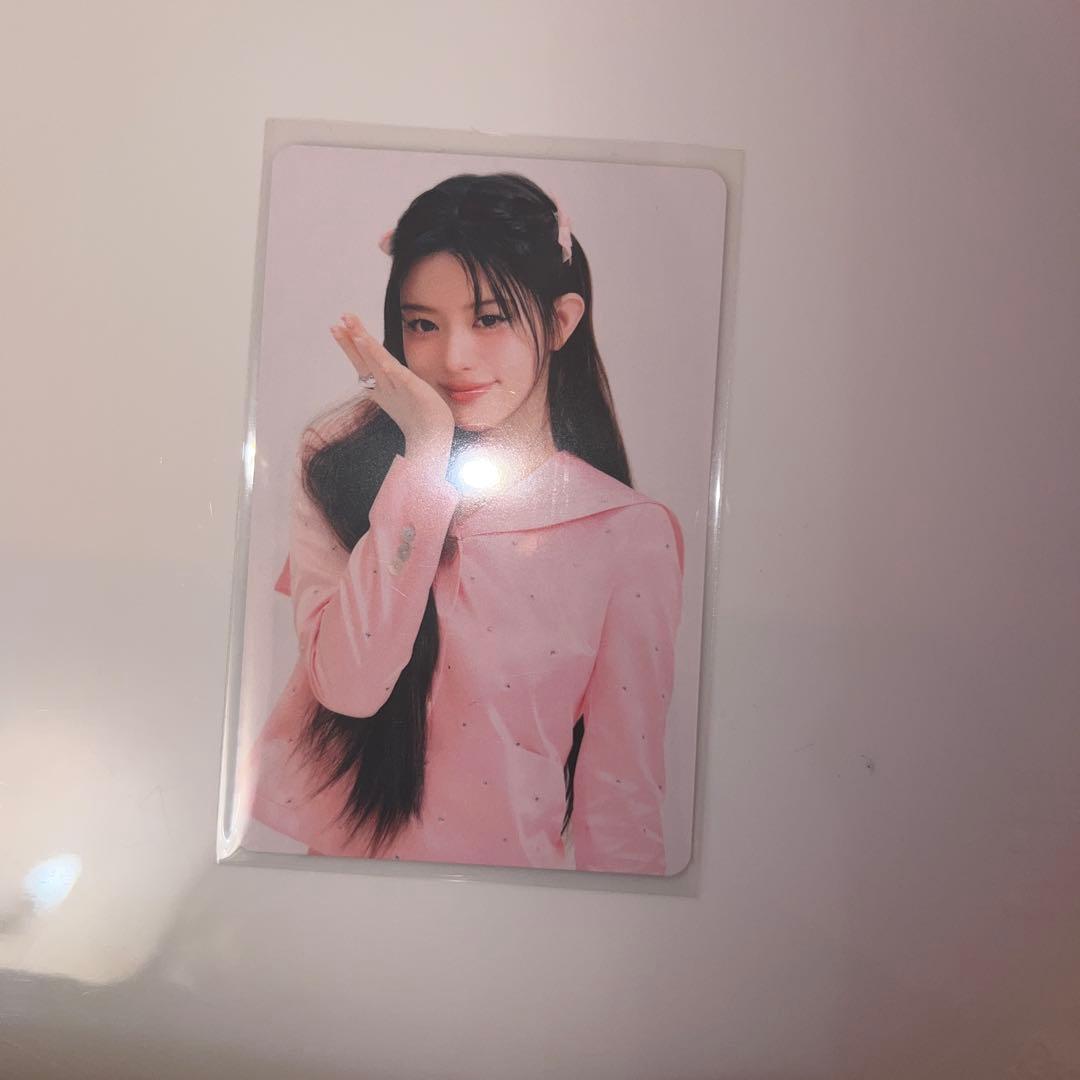 ILLIT glitterday トレカ ミンジュ - メルカリ