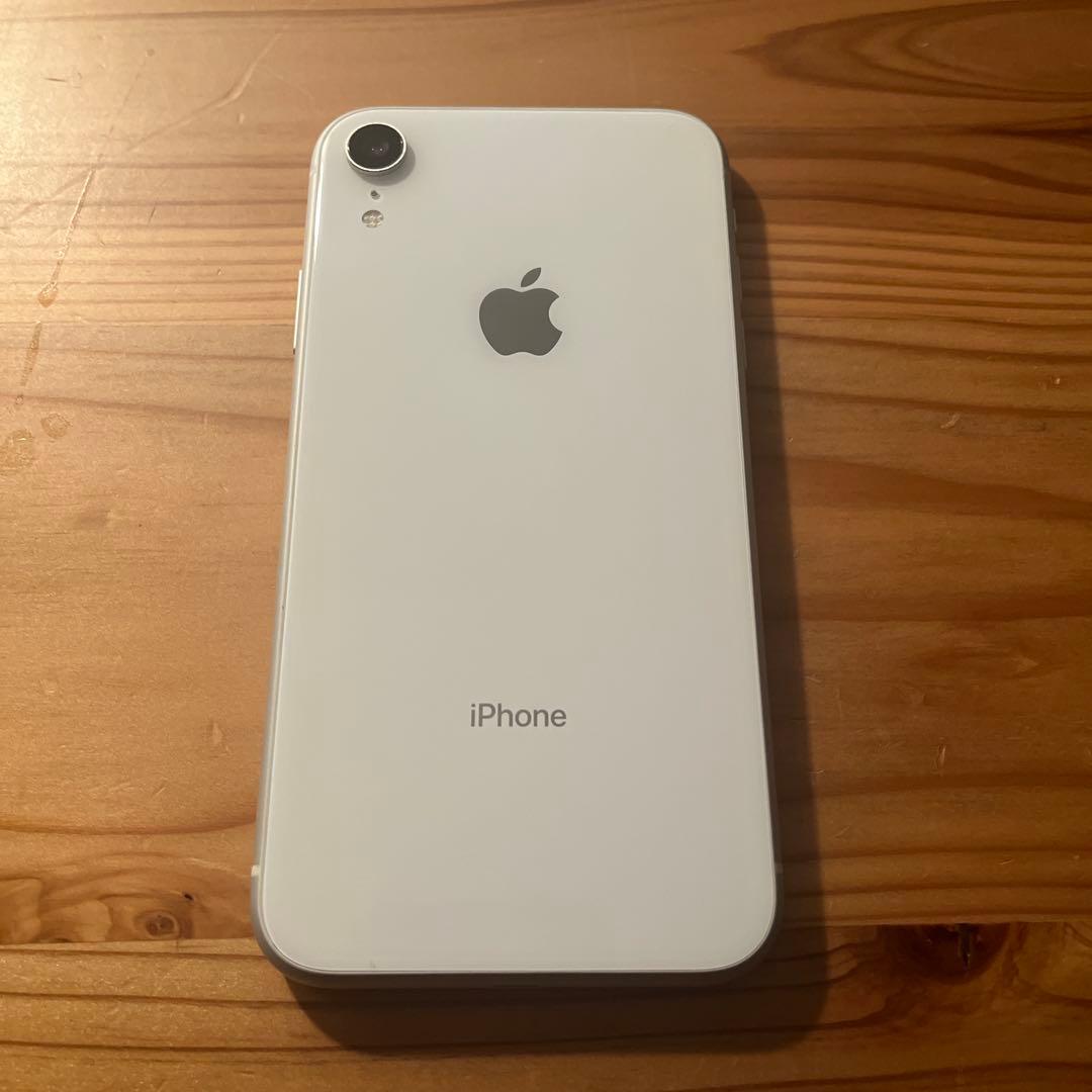 iPhoneXR 64GB ホワイト 本体 SIMロック無し SIMフリー 価格