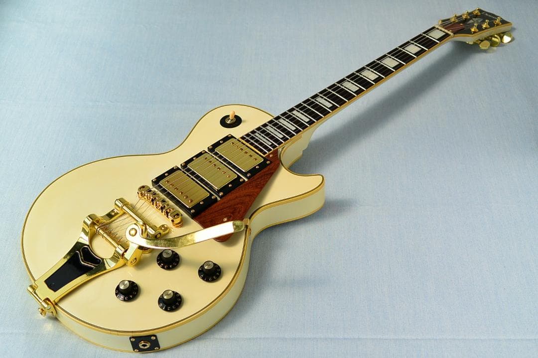 Diamond by Aria 70年代 3PU ビグズビー レスポールカスタム