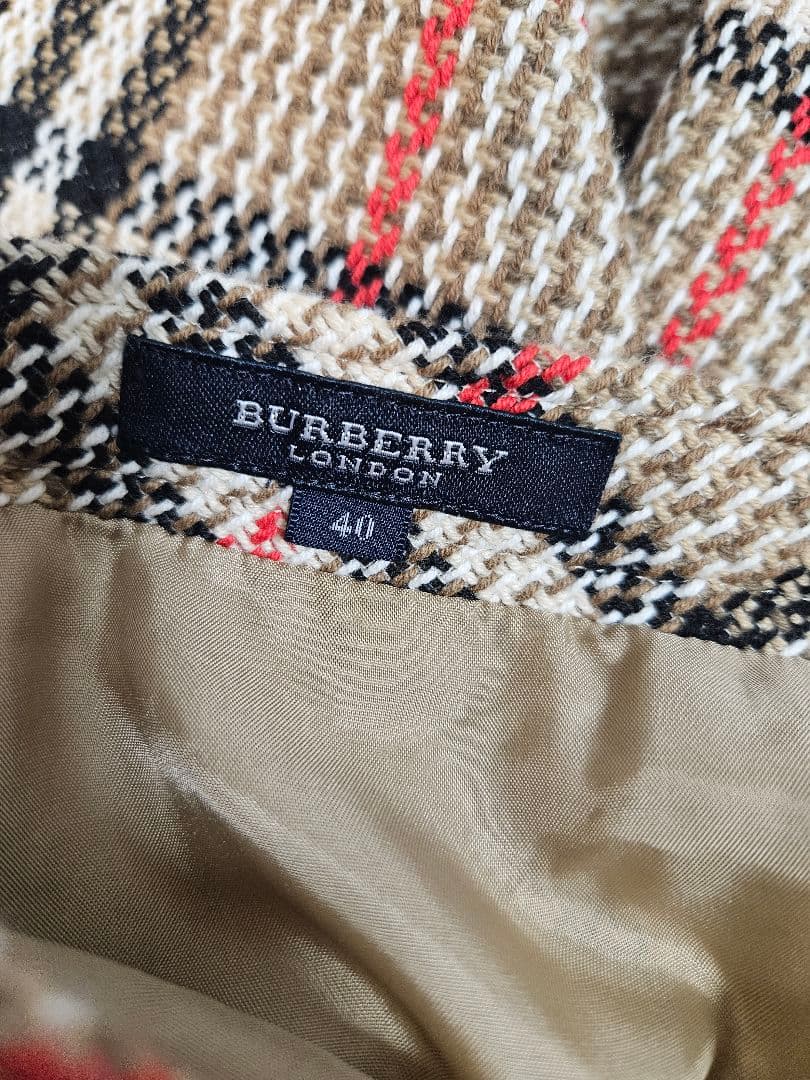 極美品　バーバリー　バーバリースカート　フレアスカート　冬　新品同様